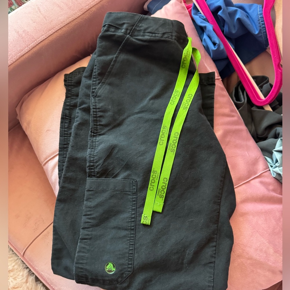 Crocs scrub pants size small
